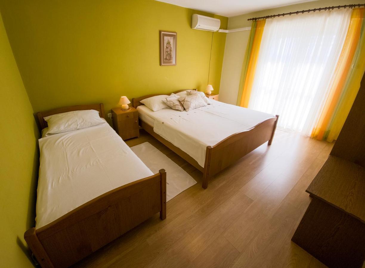 Apartments Cacija Trogir Luaran gambar