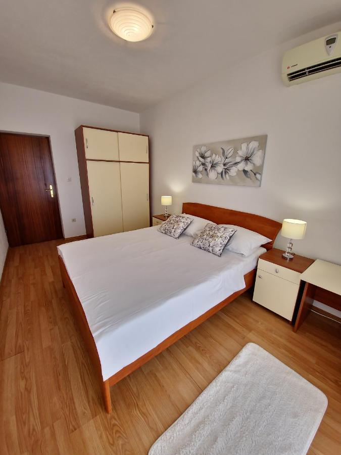 Apartments Cacija Trogir Luaran gambar